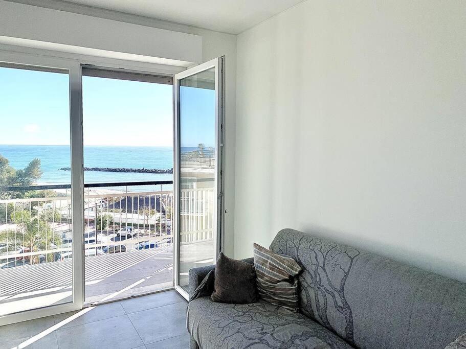 10 Min. Da Sanremo Appartamento Vista Mare Taggia Zewnętrze zdjęcie